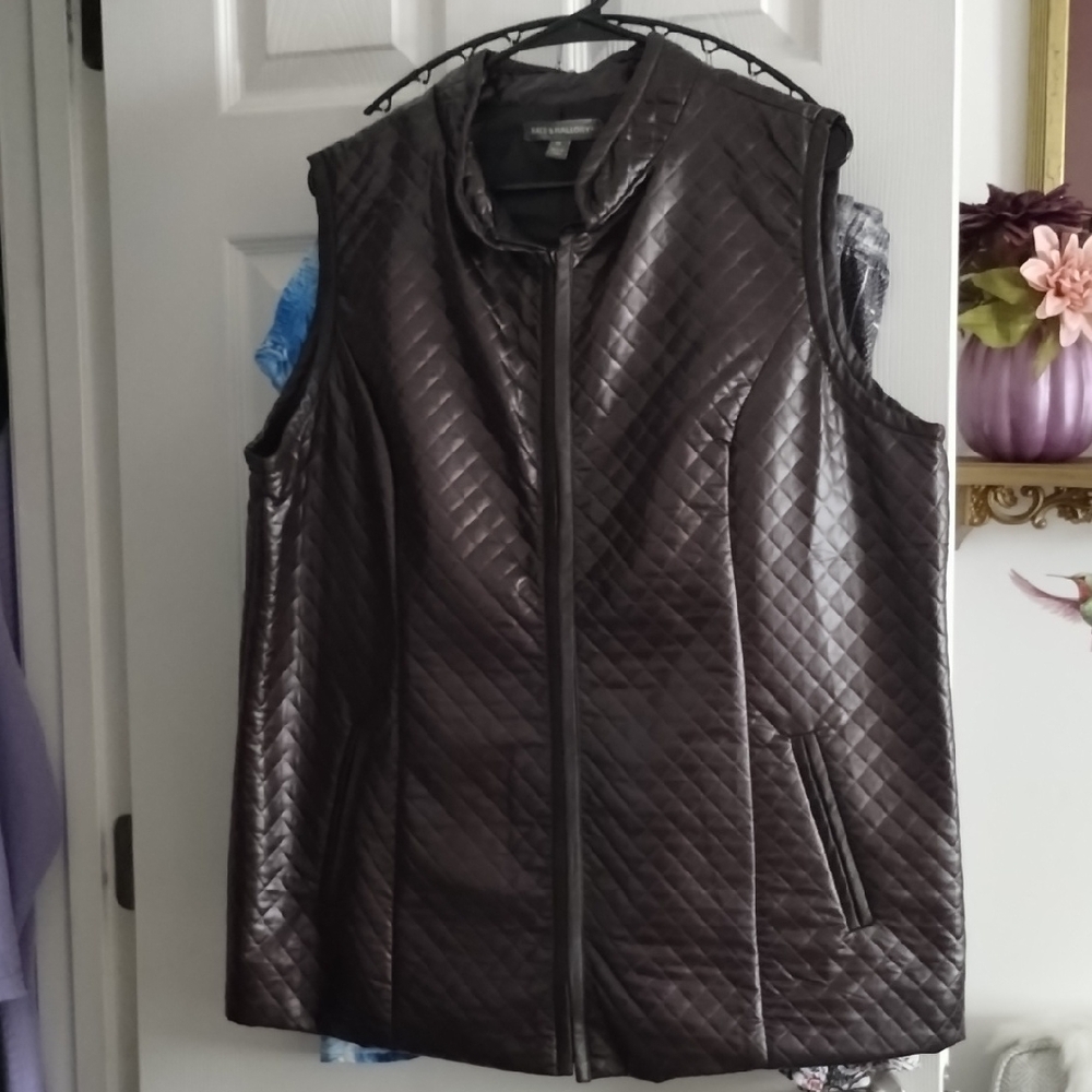 Kate & Mallory Quilted Brown Vest